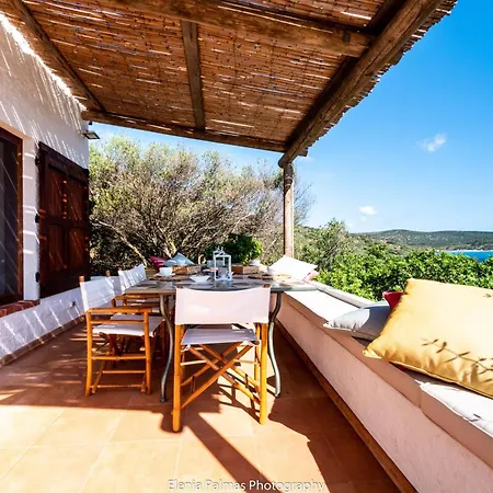Haus In Sant Antioco Mit Ueberdachtem Parkplatz Holiday home