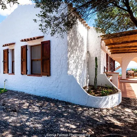 Haus In Sant Antioco Mit Ueberdachtem Parkplatz Holiday home Crisionis